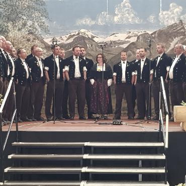 Forty:love für die Jodlerinnen, Jodler und das Quartett «Waschächt»