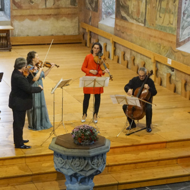 Die Zukunft der IMMA - Ehemalige IMMA-Studenten bei einem Konzert in der Kirche Saanen im April dieses Jahres. FOTO: CETIN KÖKSAL