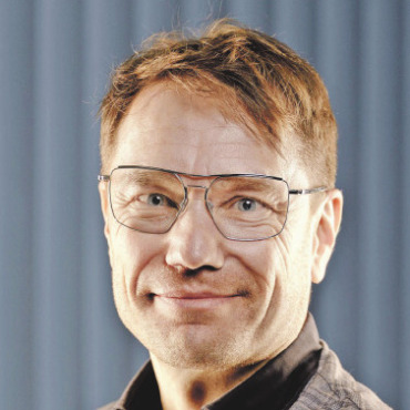 «Die SVP ist die einzige Partei im Kanton, die Säle füllen kann» - Lukas Golder analysiert seit 2017 als Nachfolger von Claude Longchamp für SRF die nationalen Abstimmungen.   FOTO: NIK EGGER