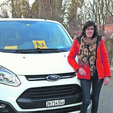 Daisy Weichert-Brand: nimmermüde Allrounderin - Daisy Weichert-Brand ist eine passionierte Schulbusfahrerin.
