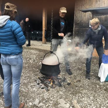 «Jede macht sy Chäs sälber!»