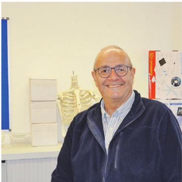 Jahresrückblick 2025 – Kultur, Gesellschaft und Umwelt: Zusammenhalt, Wandel und kulturelle Strahlkraft - Henri Behar war zehn Jahre lang der Direktor der JFK International School. FOTO: SONJA WOLF