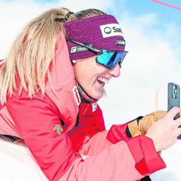 «Ich bin für Perspektivenwechsel» - Mit Spass bei der Arbeit: Trainerin Simone Oehrli hält neben Fachwissen als ehemals aktive Rennfahrerin auch einiges an Erfahrungen für die Athletinnen und Athleten bereit. FOTO: ZVG