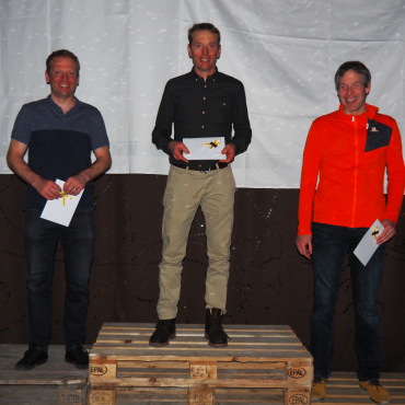Top Wettkampfbedingungen, Sonnenschein, starke Rennfahrer und ein Fest à la Skiclub Grund