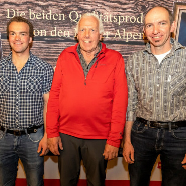 Hauptversammlung CasAlp mit Sennenehrung - Die geehrten Sennen (von links) Stefan und Hansruedi Frautschi, Turbach, Michael Schläppi, Grund. Es fehlt: Mathias Reichenbach, Lauenen. (Foto: zVg)