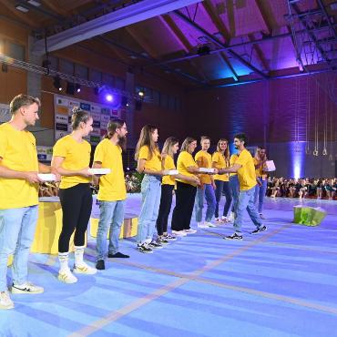Mit einer Supershow  in die GETU-Cup-Pause