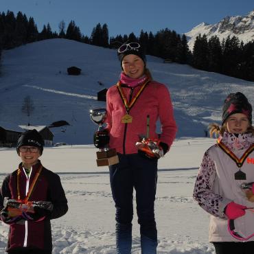 Schneesport in verschiedenen Variationen