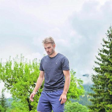 Vom Punktepech verfolgt, doch Aufgeben ist für ihn keine Option - Didier Plaschy empfahl ihm, mit Freeskates die Balance und den Schwerpunkt zu trainieren, damit er von den Vorteilen seiner 1,96 Meter profitieren kann.