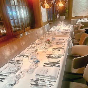 Ein äusserst gelungener Abend im Zeichen des Bordeaux - Geschmackvoll gedeckter Tisch.    FOTOS: ZVG