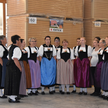 Eine gelungene Premiere - Die Jodlergruppe «Echo vom Flösch» aus dem Obersimmental.     (Foto: Anita Moser/AvS)