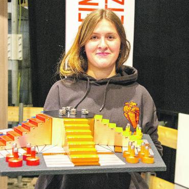 Mit frischen Ideen und Gemeinschaftsgeist: die Gstaader Messe - Riana Hunziker gewann in der Einzelkategorie beim Lehrlingswettbewerb.