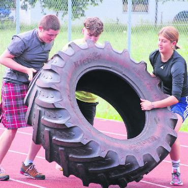 Highland Games «meet» Gstaad - Die Schüler:innen passten sich auch optisch dem Motto an.