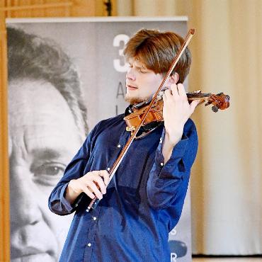 Junge Geigenvirtuosen beeindrucken Jury mit hohem Niveau - Der Zweitplatzierte und Gewinner des Publikumspreises: Georgii Moroz. FOTOS: ARIADNA BATALLER