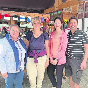 Die Brocante feiert ihre 20. Ausgabe - Das OK der Brocante: (v.l.) Léonie Müller, Eveline Mösching, Marina Schopfer und Niclas Baumer.
