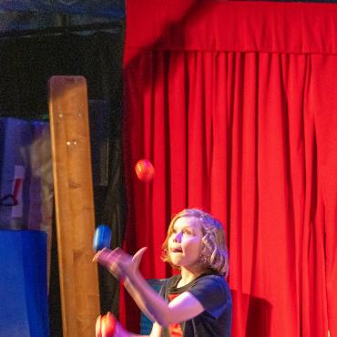 Wow – was für eine Show im Zirkuszelt zum Abschluss des 100-Jahr-Jubiläums der Schule Rütti