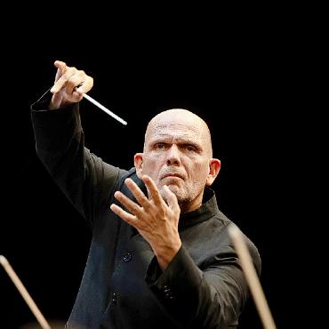 Solistischer und sinfonischer Höhepunkt - Bei Bruckners siebter Sinfonie war der renommierte Chefdirigent alleiniger Lenker und Leiter. Unmittelbar spürte man, dass dies «sein» Repertoire ist.