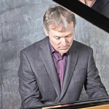 Saaner Altjahrskonzerte: Beethoven im Dialog - Der Saaner Pianist Reto Reichenbach.