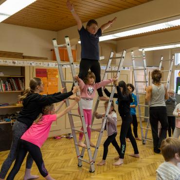 Wow – was für eine Show im Zirkuszelt zum Abschluss des 100-Jahr-Jubiläums der Schule Rütti