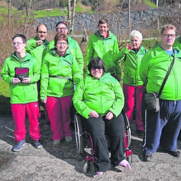 Erfolgreiche Plusport-Schwimmgruppe Simmental-Saanenland am - Die gut gelaunte Truppe der Plusport-Schwimmgruppe Simmental-Saanenland. FOTOS: ZVG