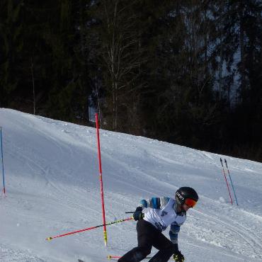 Zufriedene Gesichter am Skiclubrenntag an der Hublen