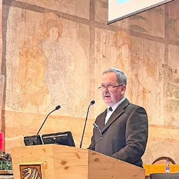 Die letzte Versammlung von langjährigen Politikern