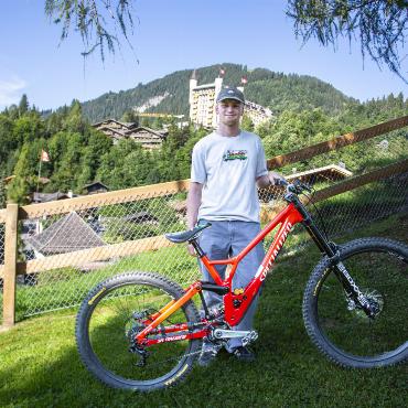 Vom Hobby zum Profisport: Russell Tschanz und die Welt des Downhill-Sports