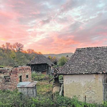 Positive Veränderungen in den Vepass-Partnerstädten - Sonnenaufgang in Szentimre. FOTOS: ZVG