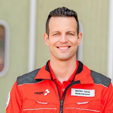 Rega trainiert für Ernstfall mit neuem «Crewmitglied» - Mathias Gehrig FOTO: ZVG