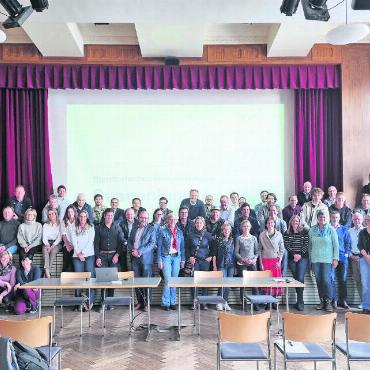 Jahresrückblick 2024 – Wirtschaft: Es wurde gebaut, geplant und gestaltet - Der Kickoff-Anlass im April 2024 für die Standortentwicklungsstrategie Saanenland. FOTO: ZVG