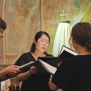 Das Quartett «KIMA» in der Kirche Rougemont - Am 20. Dezember in der Kirche Rougemont: das Quartett «KIMA». FOTO: ZVG