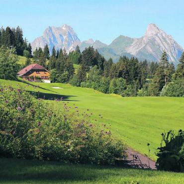 Auf den Spuren von Winston Churchill - Der Golfclub Gstaad-Saanenland bietet Schnupperkurse an. FOTO: ZVG