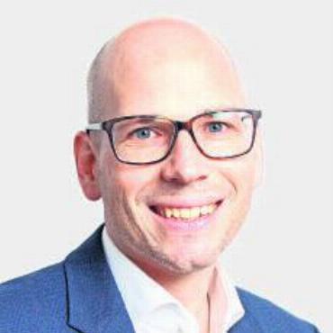 Anlegen versus Sparen – ein beträchtlicher Unterschied - Thomas Stöckli Leiter Individualkundenberatung und Mitglied der Bankleitung Raiffeisenbank Obersimmental-Saanenland