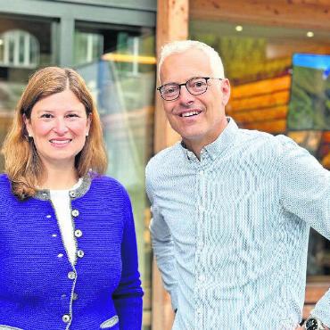 Neue Geschäftsführung bei Lenk-Simmental Tourismus - Helena Galanakis wird die Nachfolge von Albert Kruker antreten. FOTO: ZVG