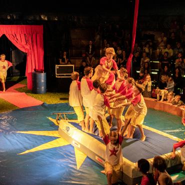Wow – was für eine Show im Zirkuszelt zum Abschluss des 100-Jahr-Jubiläums der Schule Rütti