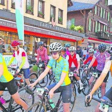 450 Frauen feiern Rennvelo - Am Wochenende treten wieder die Frauen in die Pedalen. FOTO: ZVG