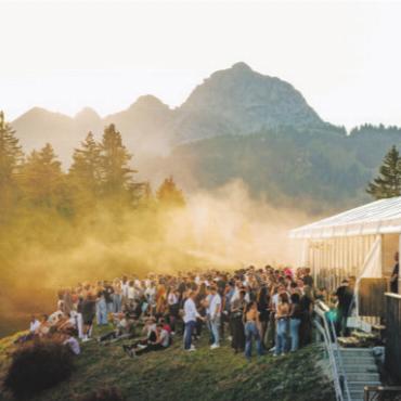 Jahresrückblick 2025 – Kultur, Gesellschaft und Umwelt: Zusammenhalt, Wandel und kulturelle Strahlkraft - Das Caprices Festival verschiebt seinen Hauptaustragungsort nach Gstaad. FOTO: FABIO ZINGG