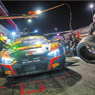 Ein Rennen zum Vergessen! - Ein Reifenschaden verursachte Schäden am Wagen und das Qualifying musste abgebrochen werden. Schlussendlich beendete Karim Ojjeh und sein Team das Rennen auf dem 35. Gesamtrang und auf Rang 11 in ihrer Klasse. FOTO: ZVG