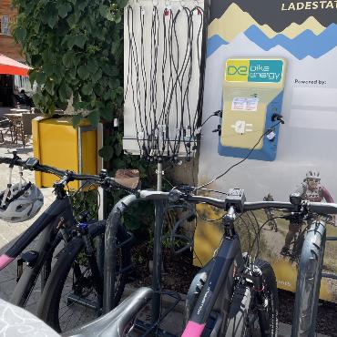 E-Bike-Ladestationen an «strategisch» wichtigen Orten