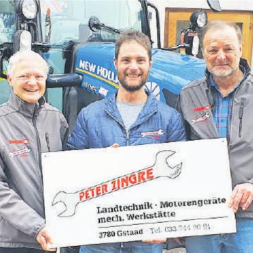 Peter Zingre GmbH in neuen Händen - Der neue Besitzer und Betriebsleiter Sandro Romang, flankiert von Gisela und Peter Zingre. FOTO: ZVG