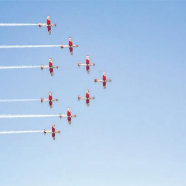 Einsatz, Ehrgeiz, Emotionen: EFG Swiss Open Gstaad 2022 - Das PC-7-Team der Schweizer Luftwaffe präsentierte eine spektakuläre Show.