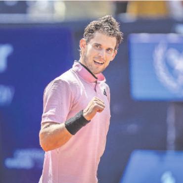 Das bessere Ende für den jungen Dominic Stricker im Duell der besten Freunde - Dominic Thiem bewies ungeheure Nervenstärke und besiegte Hugo Gaston.