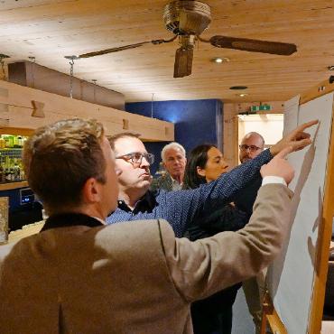 Besucherdruck in der Feriendestination: lenken statt beschränken - Lebhafter  Workshop : Eine neue Brücke neben der «Inderbrücke» muss her!