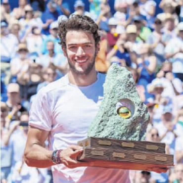 Wawrinka in der Roy Emerson Arena erwartet - …und Matteo Berrettini aus Italien, dem Publikumsliebling und Titelgewinner von 2018.
