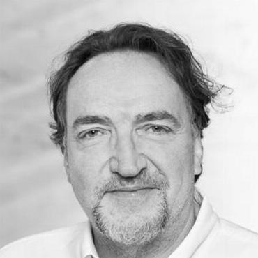 Auf den Spuren von Menuhin: philosophischer Spaziergang mit Prof. Dr. Roland Reichenbach - Pädagoge Prof. Dr. Roland Reichenbach aus Gstaad. FOTOS: ZVG