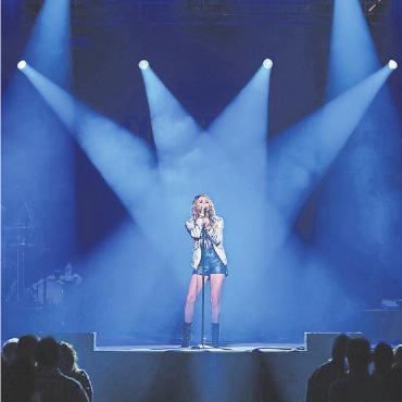 Kunst kommt von Können - Carly Pearce füllt mit ihren gefühlvollen Balladen das Festivalzelt mit Musik. FOTO: ZVG/COUNTRY NIGHT