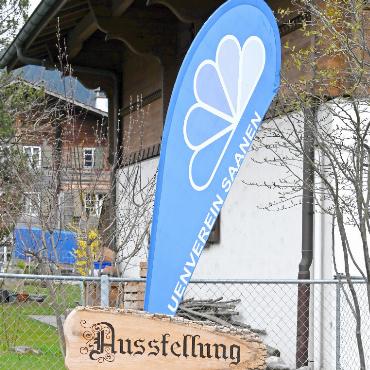 Kursausstellung mit Pusteblumen, Kräutertee und Seiltuch - Nicht zu verfehlen: die Kursausstellung des Frauenvereins Saanen am letzten Samstag.