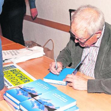 Schönheit braucht keinen Namen - Heiss begehrt: Robert Schneiters Widmungen.