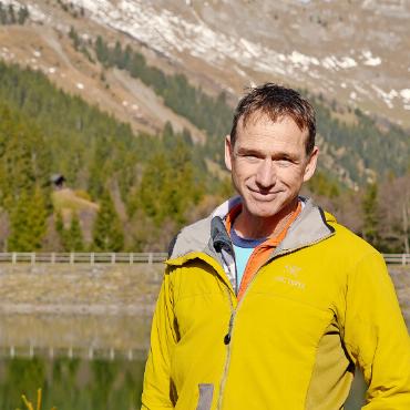 Erfordert Klimawandel den Umbau des Waldes? - Daniel Schneider, stellvertretenderBetriebsleiter im Bereich Forst der Gemeinde Saanen.