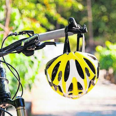 Tragquote für Velohelm stabil - Gemäss BFU-Erhebung 2022 zum Verhalten im Strassenverkehr beträgt die Velohelmtragquote 56 Prozent. SYMBOLBILD: ADOBESTOCK