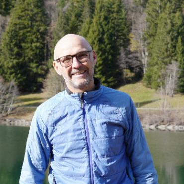 Nachhaltige Entwicklung am Arnesee - Lehrer Bruno Sumi.